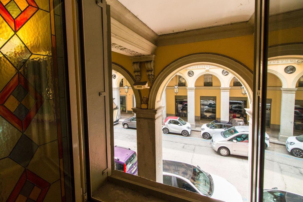 Porta Nuova Central Flat With Balcony Турин Экстерьер фото